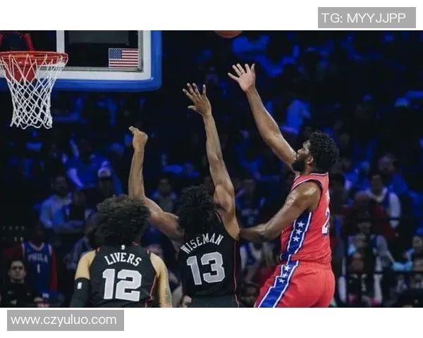 恩比德领衔精彩对决活塞全场集锦回顾与精彩瞬间分析