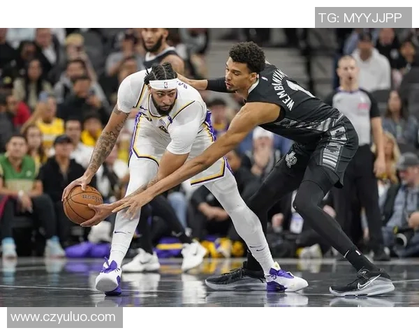 德阿隆福克斯的崛起之路与未来发展潜力分析