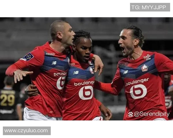 法甲激战斯特拉斯堡迎战马赛双方争夺关键积分展现实力较量