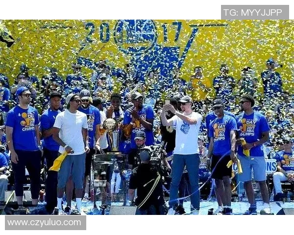 勇士队在14年季后赛中的辉煌历程与传奇时刻回顾