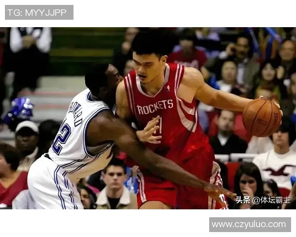 姚明领衔的火箭队与绿衫军的经典对决回顾与分析