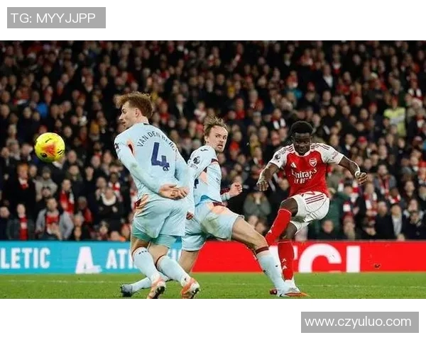 欧冠决赛场地问题引发热议温布利草坪质量遭球员一致吐槽