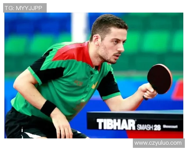 特温特与阿青年激战正酣谁能在这场较量中笑到最后